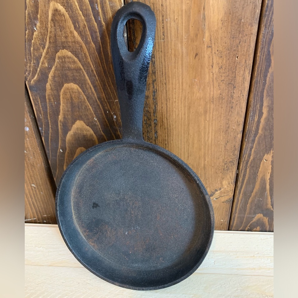 Vintage Mini Cast Iron Pan- Black